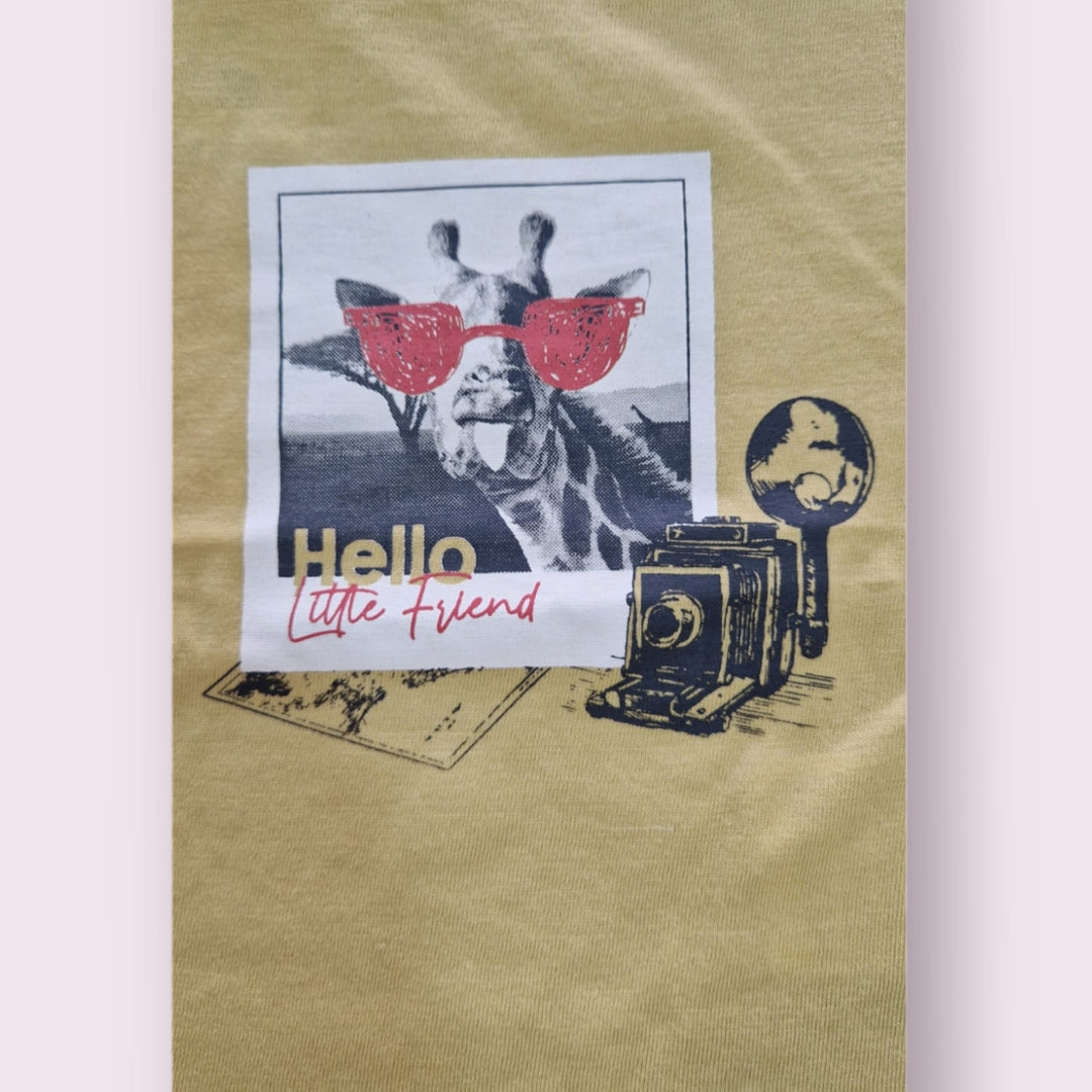 camiseta girafa con gafas